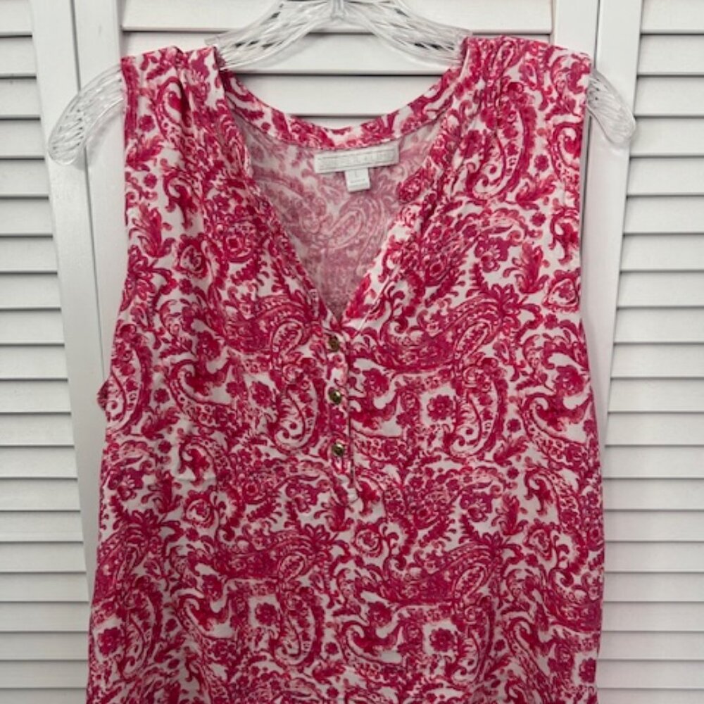 Juniper and Lime sleeveless v neck top